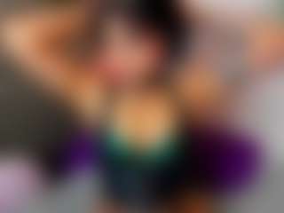 Rainnbow_'s Live Sex Cam Show