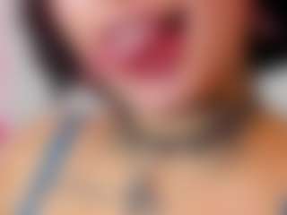 Rainnbow_'s Live Sex Cam Show