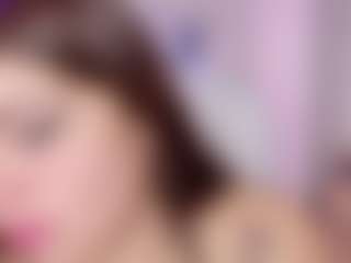 Live cam show with Blue-Hazel - Dp on Camsoda
