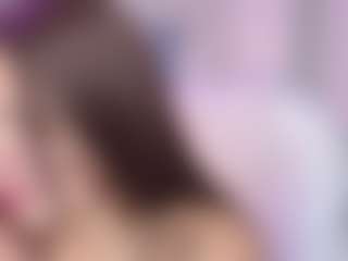 Live cam show with Blue-Hazel - Nails on Streamer API