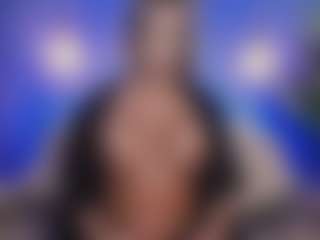 Live cam show with Christie Kroes - Outside on slutload