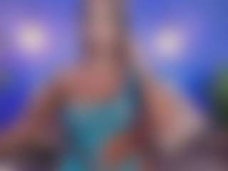 Live cam show with Christie Kroes - Outside on Stripli.com