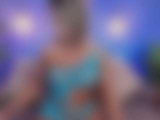 Live cam show with Christie Kroes - Outside on Camsoda
