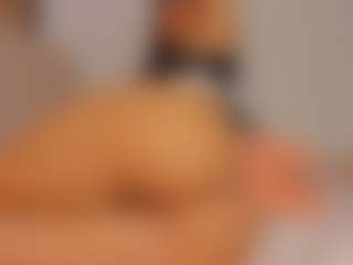 isabella-bunny's Live Sex Cam Show