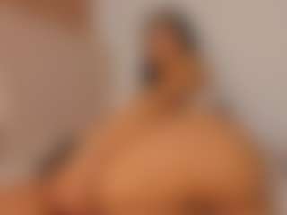 isabella-bunny's Live Sex Cam Show