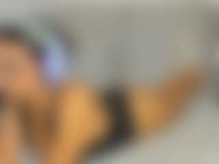 Live cam show with Leah Marsh - Girlnextdoor on Milfs Live