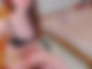 Live cam show with Pantyhose_Lizz - Petite MILF on Chatstar