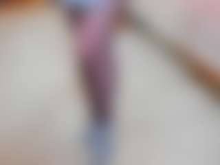 Live cam show with Pantyhose_Lizz - Legs on crypto-cams