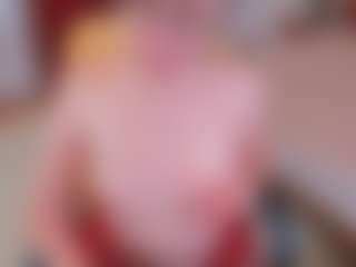 Live cam show with Pantyhose_Lizz - Long Hair on luckytryst.com