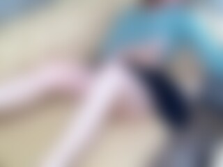 AprilOneil's Live Sex Cam Show