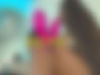 Live cam show with Maddy - Latina on Fit Hotties | colombia