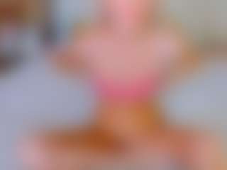 Live cam show with bellatip - Glasses on Free Soda