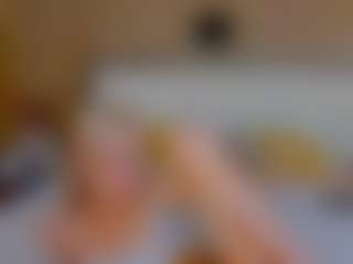 Live cam show with bellatip - Public on Cam Slut