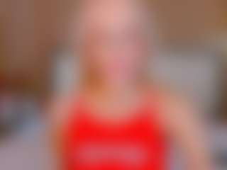 Live cam show with bellatip - Glasses on TeamSkeetLive