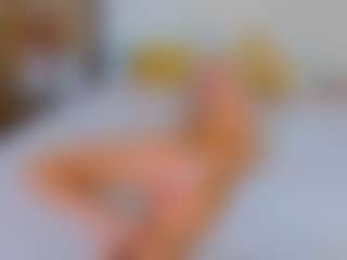 Live cam show with bellatip - Glasses on Camsoda