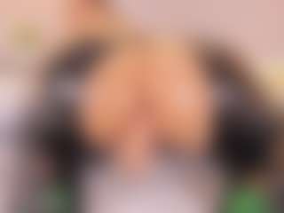 elizabeth-bree's Live Sex Cam Show