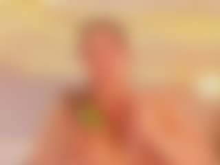 elizabeth-bree's Live Sex Cam Show