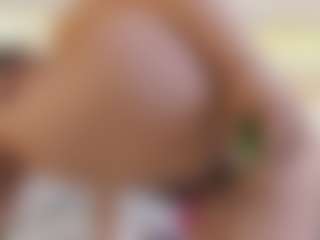 elizabeth-bree's Live Sex Cam Show