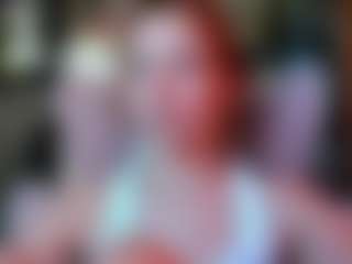 Live cam show with karoline1201 - Living Room on liverealitysex.com