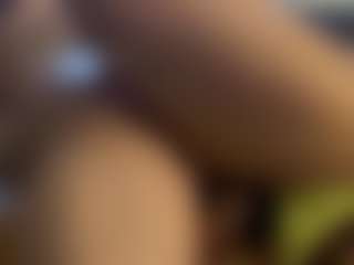 hellonheelz's Live Sex Cam Show