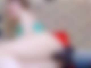 Live cam show with ivorydreams - Submissive on CamClone