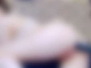 ivorydreams's Live Sex Cam Show