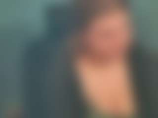 Live cam show with Ally - Living Room on Hubzter Live