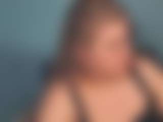 Live cam show with Ally - Grey Eyes on CamClone