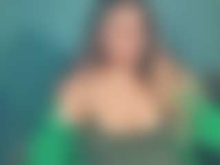 Live cam show with Ally - Grey Eyes on Camsoda