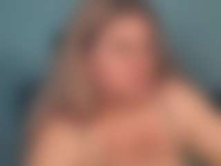 Live cam show with Ally - Grey Eyes on CamClone