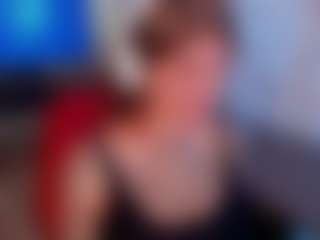 Live cam show with Emma - Green Eyes on Hubzter Live