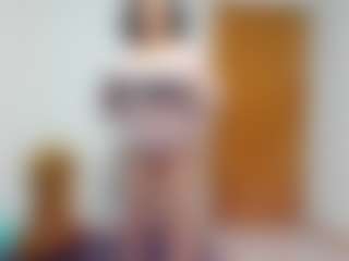 Live cam show with nikol32 - Wife on 1on1-livenow
