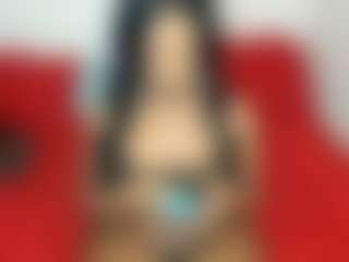 Live cam show with Angel Lavey-Parsons - Interactive on Latina Girls