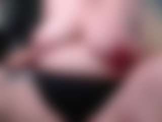 ChubbyPussycat's Live Sex Cam Show