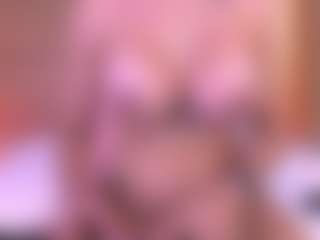 Live cam show with Danna Berlin - Colombia Young Adult on madthumbs