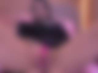 Live cam show with Danna Berlin - Colombia Young Adult on xDating