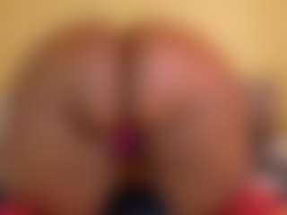 Live cam show with Naomhy - MILF on justonemore.cc