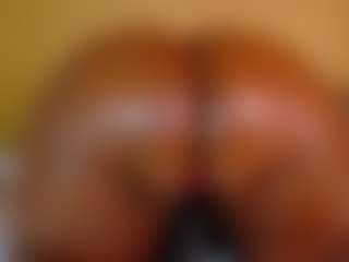 Naomhy MILF webcam performer live streaming