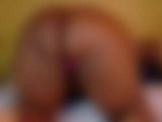Live cam show with Naomhy - Bedroom on fapnchat