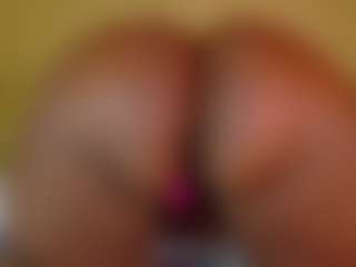 Naomhy's Live Sex Cam Show