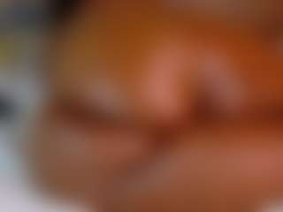 Naomhy MILF webcam performer live streaming