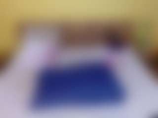 Naomhy's Live Sex Cam Show