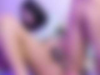 Carlacutee's Live Sex Cam Show