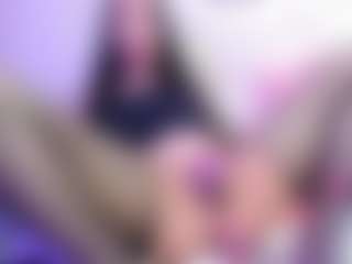 Carlacutee's Live Sex Cam Show
