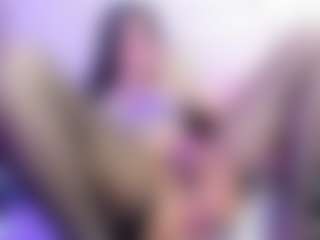 Carlacutee's Live Sex Cam Show
