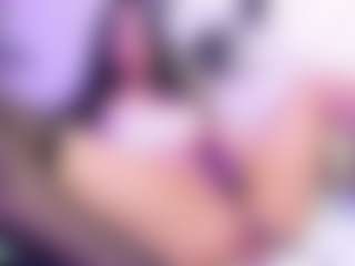 Carlacutee's Live Sex Cam Show