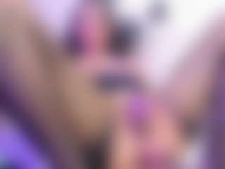 Carlacutee's Live Sex Cam Show