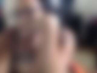 Live cam show with LongTongue - Messy on SquirtSoMuch