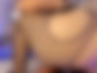 Live cam show with Lindarey - Body Builder on AdultVida.com