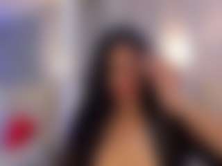 Live cam show with Lindarey - Mature on Camming Site